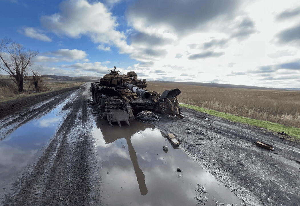 世界杯皇冠信用开户_树倒猢狲散!库尔斯克战局急转直下世界杯皇冠信用开户,前线物资告急,乌克兰再次面临大溃败