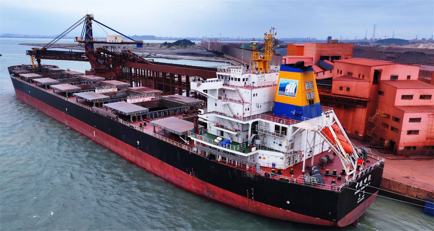 皇冠信用网会员开户
_中方偏不上谈判桌皇冠信用网会员开户
，特朗普被逼急，对华态度大变，一点办法都没有