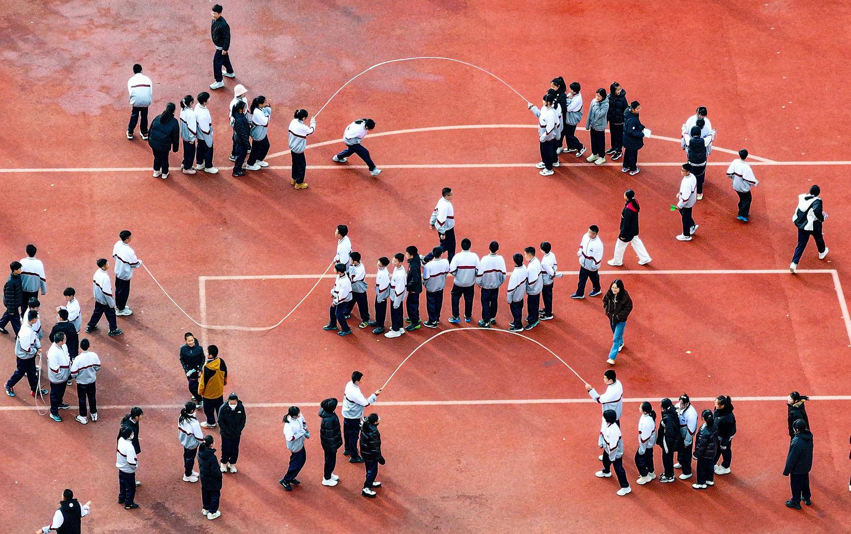 皇冠信用网哪里申请
_评论丨让学生长期“拉不出屎”皇冠信用网哪里申请
?怎能为了成绩连如厕都不自由