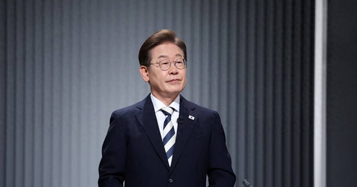 皇冠信用网会员注册网址
_李在明民调大幅领先皇冠信用网会员注册网址
，朴槿惠和文在寅接连出手，韩国大选惊现新变数！