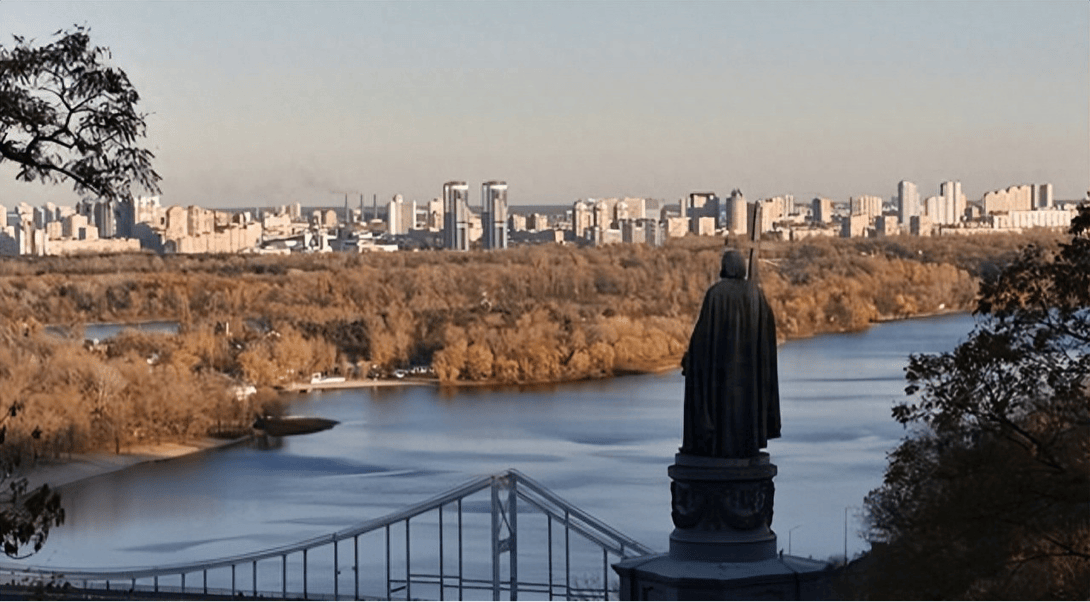 皇冠信用网账号_泽连斯基麻烦大了？乌克兰重大丑闻爆出皇冠信用网账号，根本不用俄罗斯出手