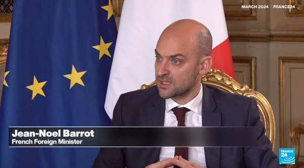 皇冠信用网登1_法外长反咬一口：欧盟今天向美国屈服皇冠信用网登1，明天中国就会来要价