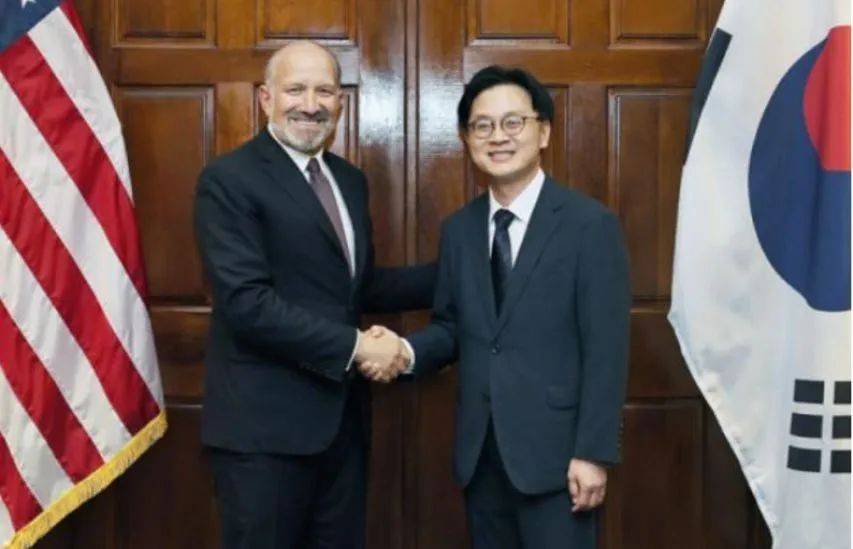 皇冠信用平台出租出售
_选中国还是选美国？拒绝中方九三阅兵邀请后皇冠信用平台出租出售
，李在明转头将连访两国，野心暴露无疑！