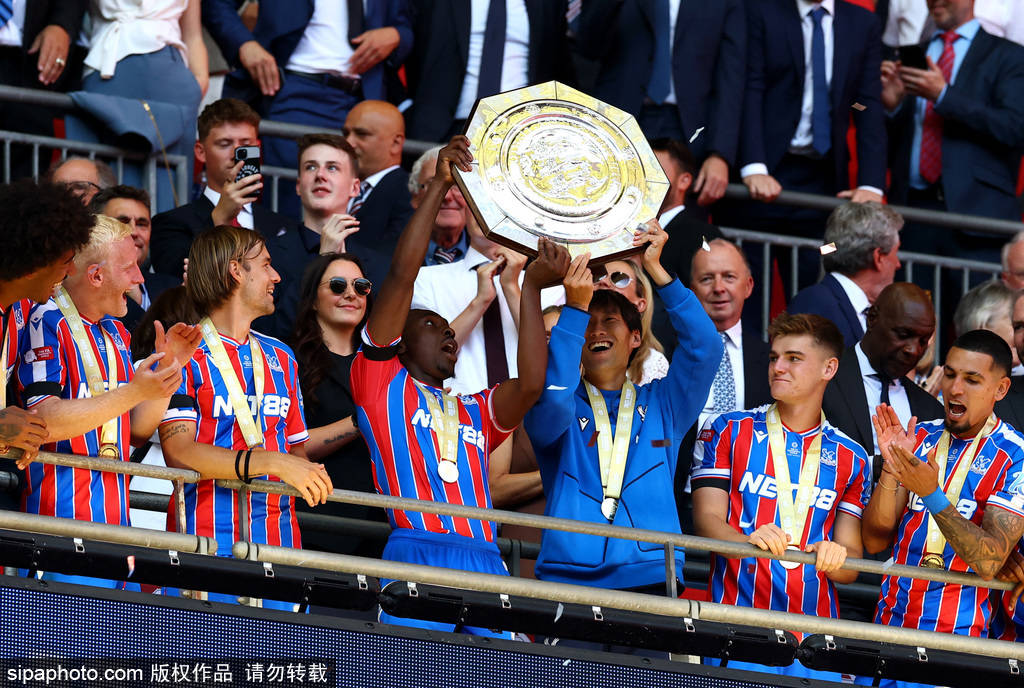 皮尔森vs卡尔维纳
_如你所愿！埃泽10年前社媒：等我成功了皮尔森vs卡尔维纳
，你们肯定会找出这条推文