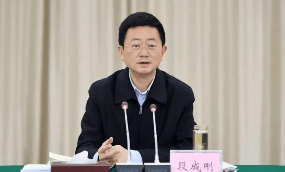 介绍个信用网址多少
_中央批准介绍个信用网址多少
，开除蒋超良、陆文俊、张建华党籍