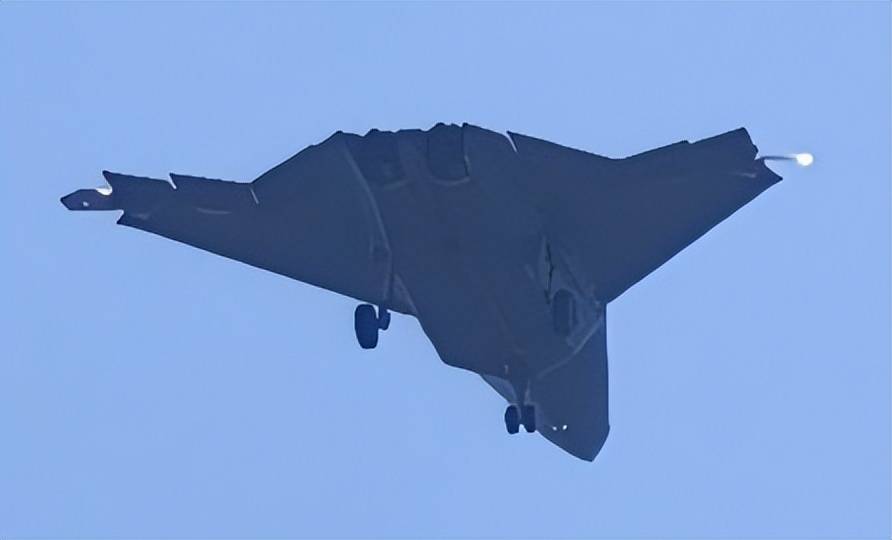 世界杯信用网如何注册
_无空速管世界杯信用网如何注册
，疑似第二架歼-50：美国精神胜利法，新六代机东亚决战