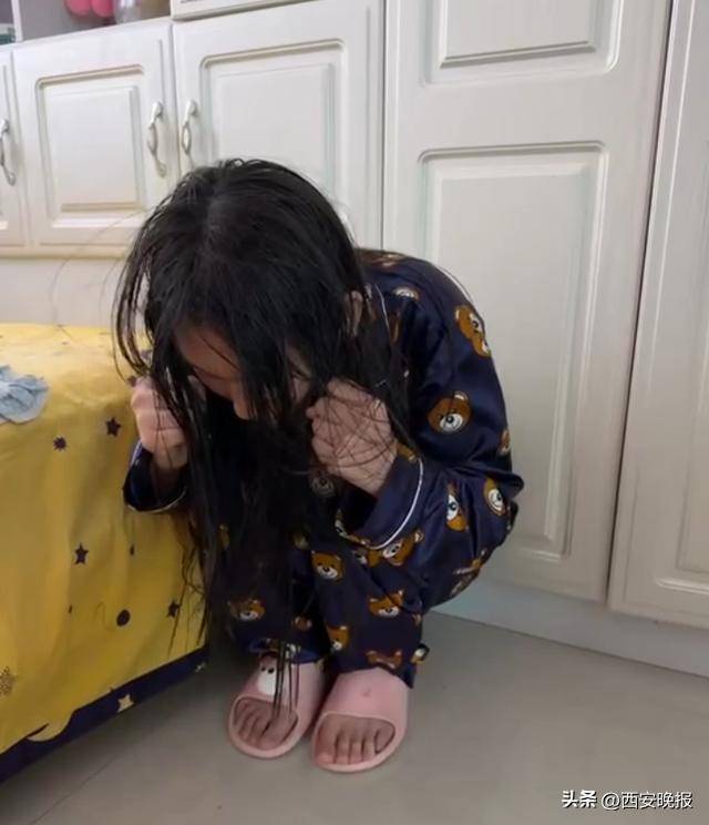 皇冠体育App下载
_女生遭同学殴打13次致精神分裂皇冠体育App下载
，打人者被拘未执行，校方：虽有肢体冲突，但两人是好朋友