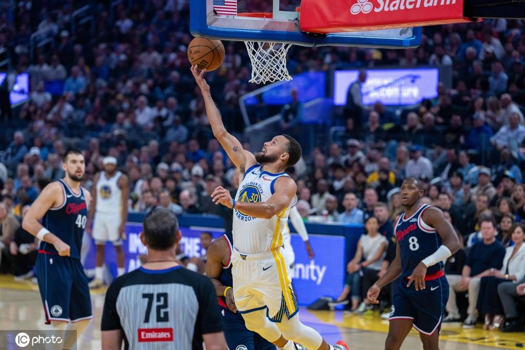 皇冠信用网注册开通
_库里19+8哈登下半场0分 勇士轻取快船两连胜