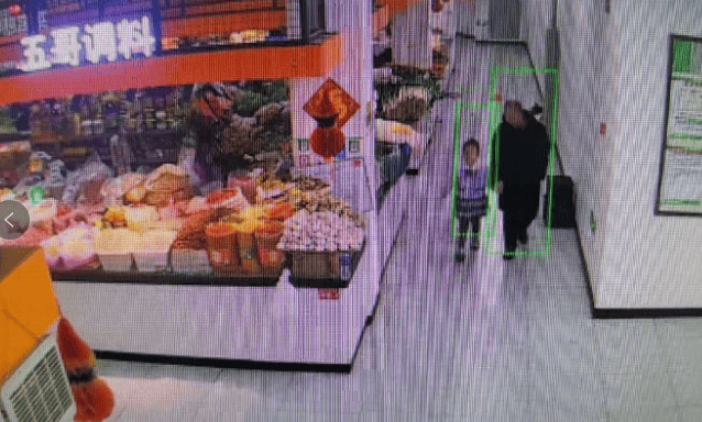 皇冠信用盘出租代理
_事发大连一市场皇冠信用盘出租代理
，陌生男子领走6岁女孩，视频引发网友热议，调查后发现系误会