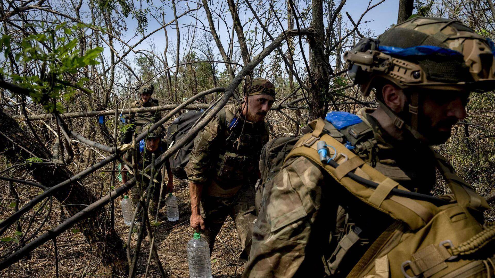 皇冠信用盘在线申请
_俄军中计了？六支乌军特种兵小队突然杀出皇冠信用盘在线申请
，在红军城中心升旗示威