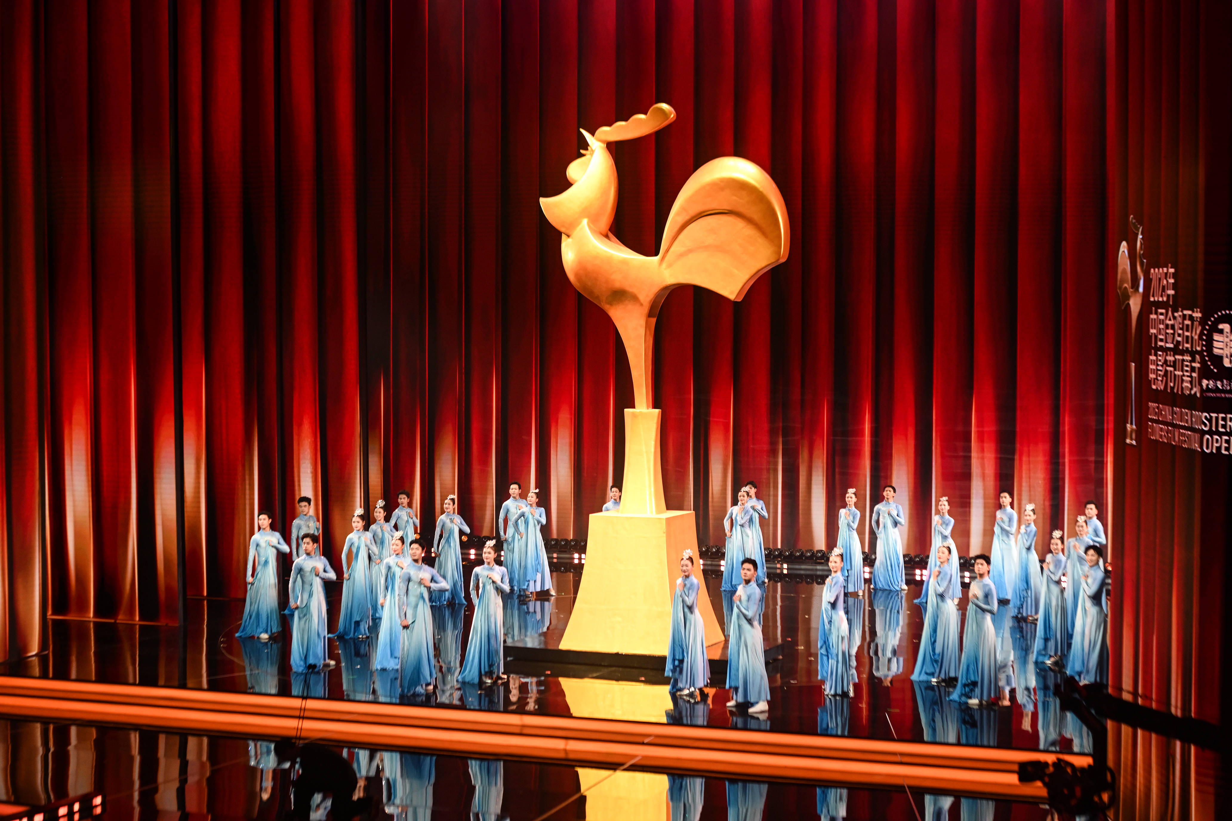 怎么开皇冠信用平台
_2025年中国金鸡百花电影节开幕