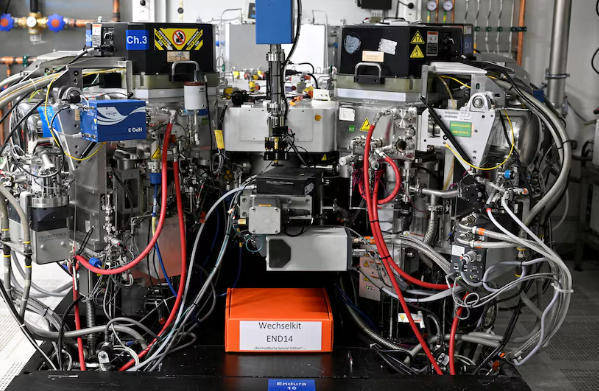 皇冠信用网足球代理
_“安世客户怕再被荷兰坑皇冠信用网足球代理
，想了一招：自己去找中国工厂谈包装”