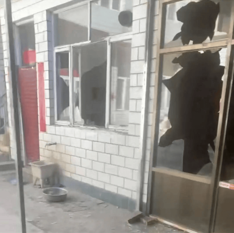 皇冠信用网怎么申请
_是否防卫过当成庭审焦点皇冠信用网怎么申请
！律师分析“狗咬人被摔犬主遭反杀”