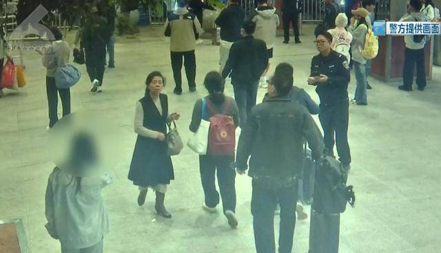 皇冠信用盘代理出租
_紧急！正要出站皇冠信用盘代理出租
，两名14岁少女在昆明火车站被民警拦截…