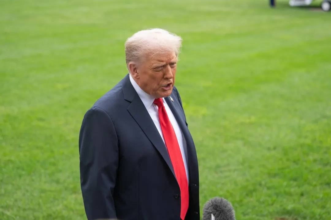 皇冠信用盘开户
_特朗普：美国当年“愚蠢地”放手皇冠信用盘开户
，导致台湾现在生产了几乎100%的芯片，太丢脸了