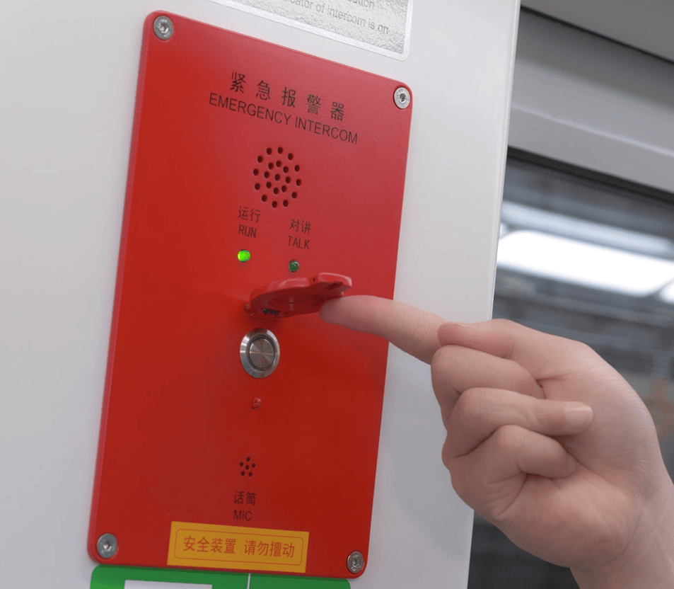 皇冠信用网在线注册
_事发上海地铁！女子蹲坐车厢被摔倒男子压骨折皇冠信用网在线注册
，十级伤残！