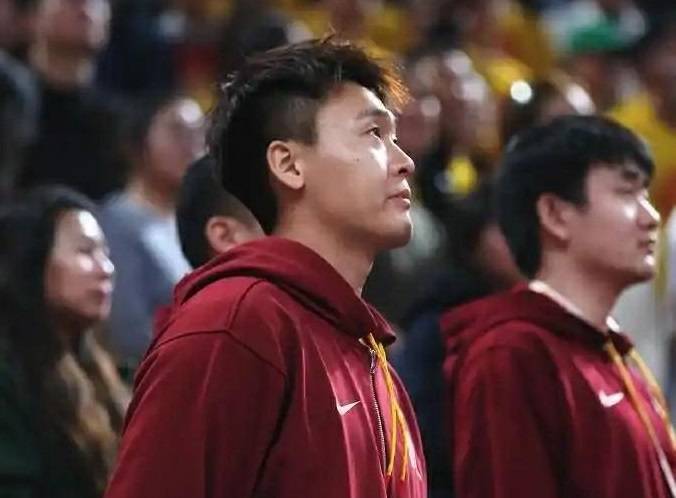 皇冠信用网代理
_男篮世预赛｜中国男篮带13名球员赴韩国 赵睿随队出征