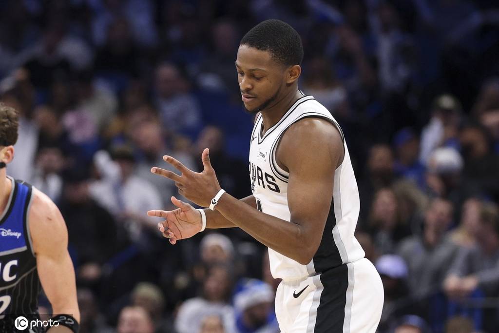 皇冠信用網开号
_NBA杯八强战前瞻:雷霆湖人势头凶猛 文班是否冒险复出皇冠信用網开号
?