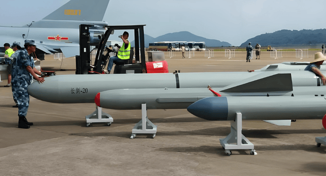 皇冠信用盘最新地址
_日本大机群挂48枚导弹模拟攻击辽宁舰皇冠信用盘最新地址
？上演“送人头”名场面