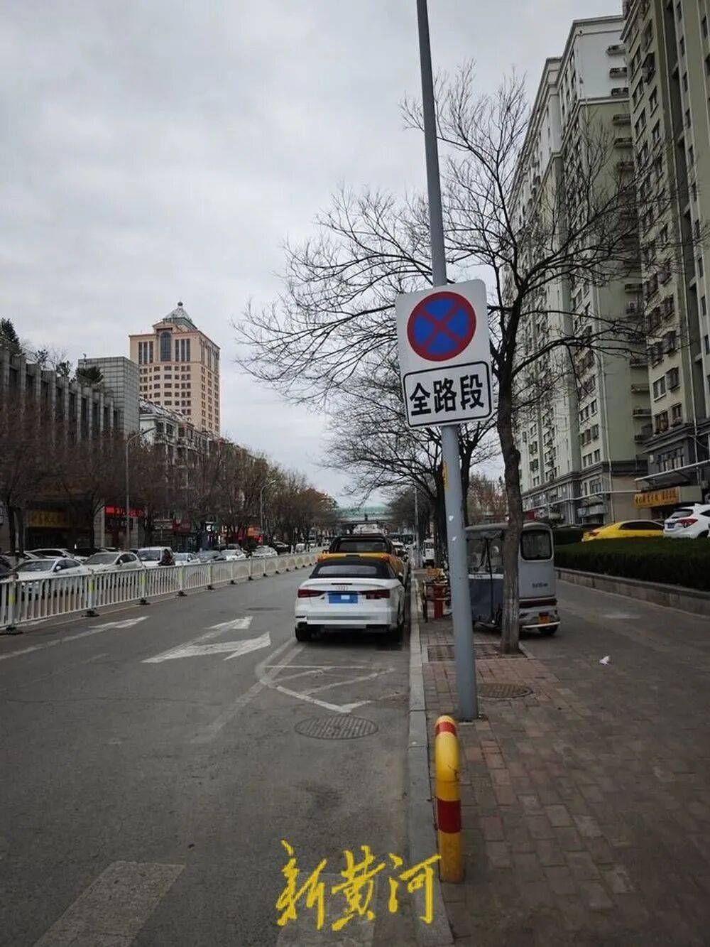 门兴格拉德巴赫vs云达不萊梅
_济南一道路两侧非机动车道被规划百余处停车位门兴格拉德巴赫vs云达不萊梅
,市民骑车无奈与机动车“抢道”,相关部门回应