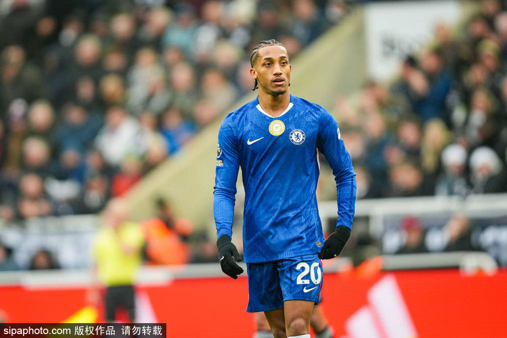 皇冠密码找回
_观战台:曼联恶战纽卡+切尔西火拼维拉 曼城冲八连胜