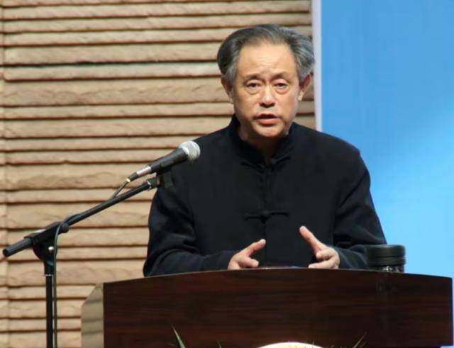 保德比斯基vs胡特尼克
_徐湖平关系网曝光保德比斯基vs胡特尼克
,背景果然不简单