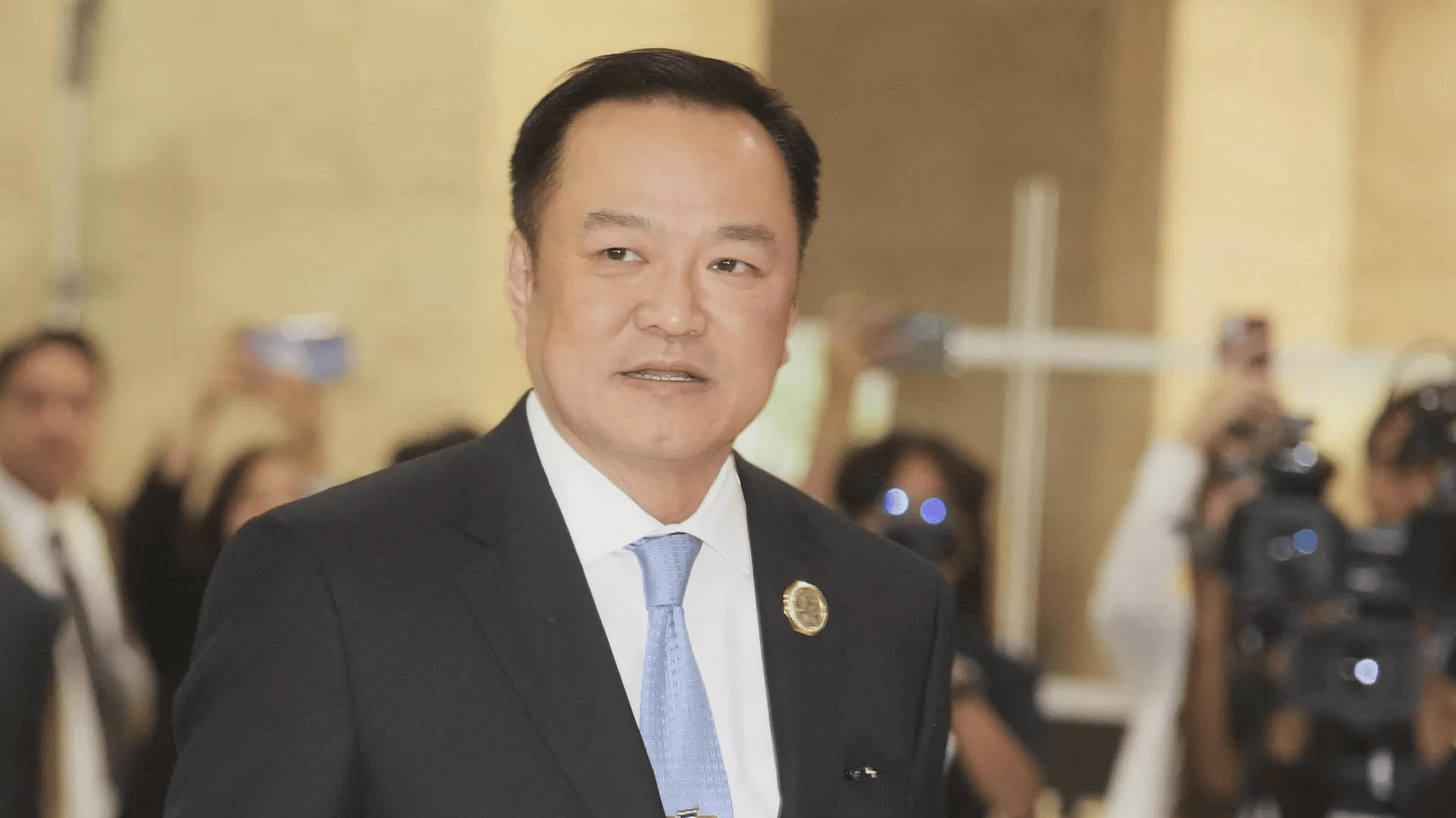 世界杯2026亚洲外围赛
_泰柬冲突大势已定世界杯2026亚洲外围赛
,中方送给洪森父子四个字,阿努廷一战定乾坤?