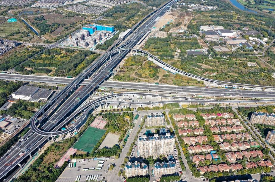 卡帕vs TPS杜古:
_8分钟进五环、11分钟达四环卡帕vs TPS杜古:
!北京多条道路即将通车——