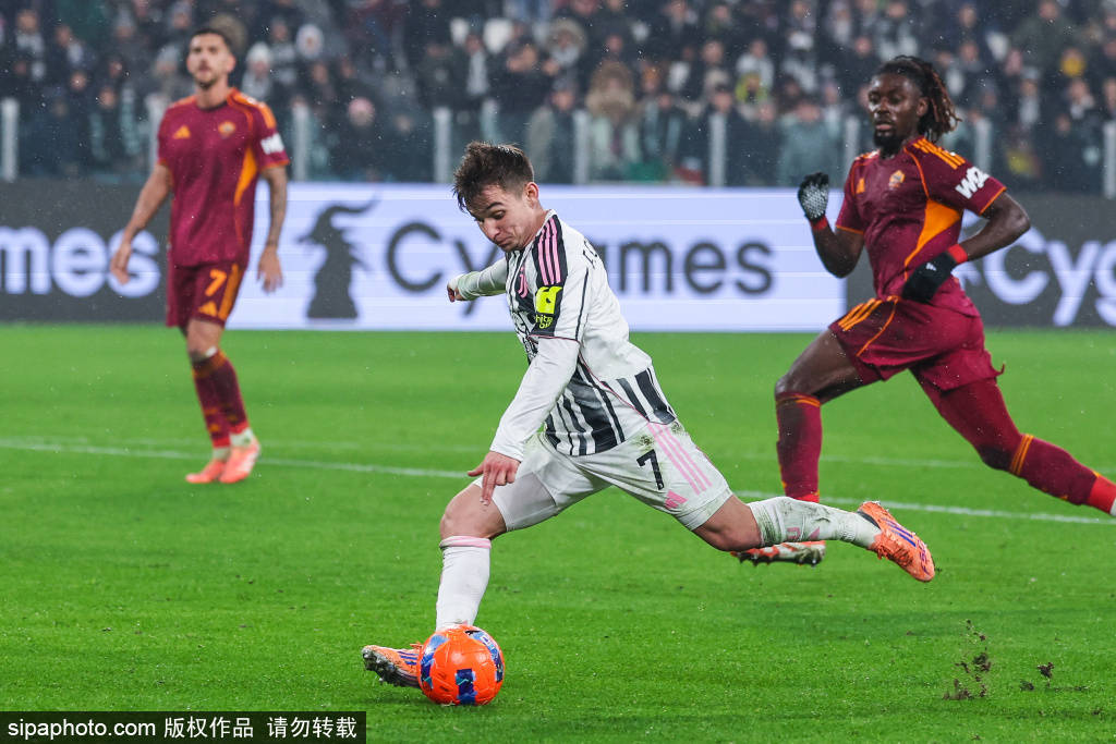 皇冠app
_卡卢卢的防守艺术:4次抢断与6次对抗成功背后的秘密