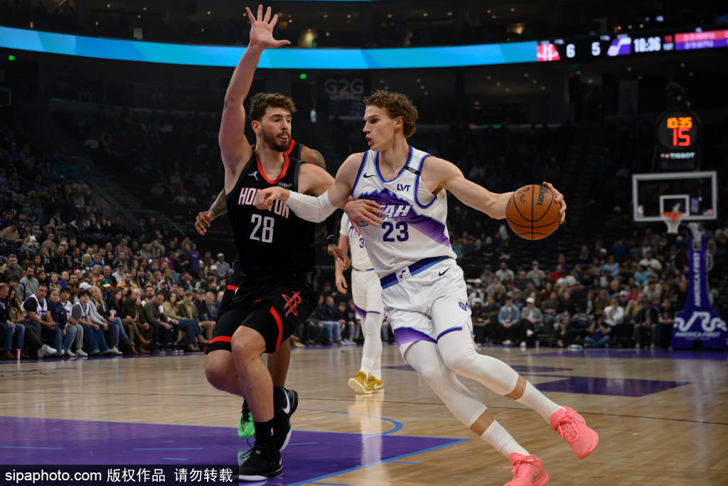 莱可 vs 贝卢诺多洛米蒂
_休斯顿火箭队完胜骑士队的三大关键:杜兰特领衔、伊森防守、谢泼德替补