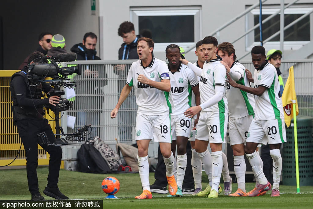 山形山神vs鸟栖沙岩
_AC米兰1-0维罗纳:普利西奇半场补时绝杀山形山神vs鸟栖沙岩
,战术与情感交织的精彩瞬间