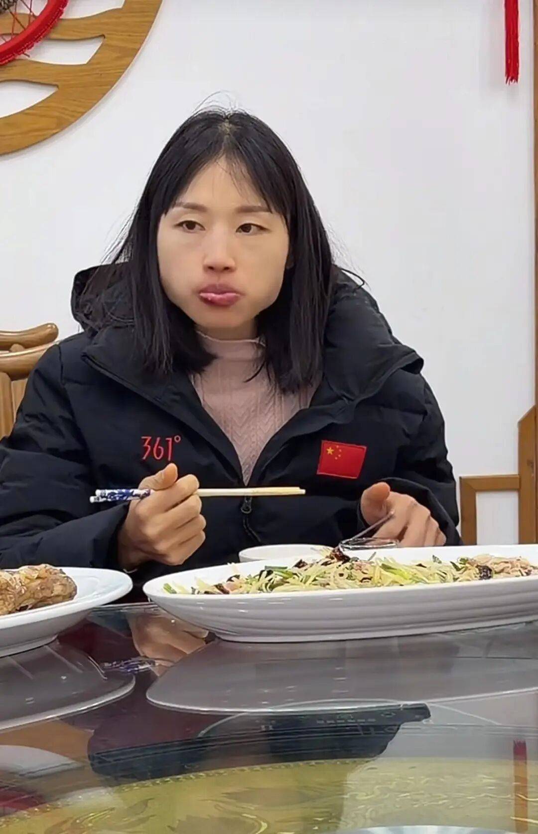 艾斯特利vs阿吉拉圣米格尔
_“最快女护士”开启直播艾斯特利vs阿吉拉圣米格尔
,主办方:不是商务合作