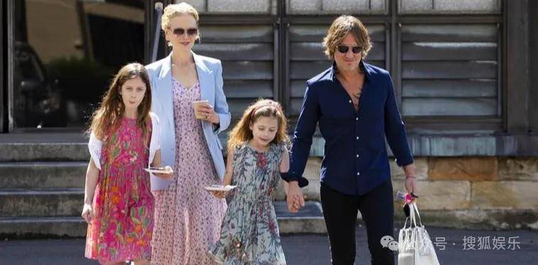 卢加诺 v 克卢日
_终究还是离婚了卢加诺 v 克卢日
!这样的结果已经算体面了吧!