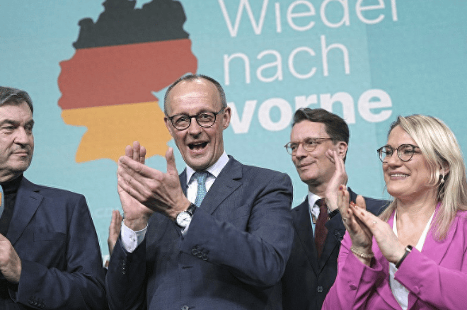 欧洲协会联赛外围赛
_俄威胁活捉德国总理欧洲协会联赛外围赛
,话音刚落,美军就扣押俄护航油轮,普京勃然大怒