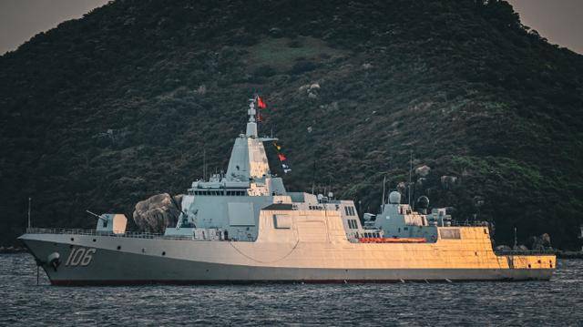 皇冠信用网会员开户_央视曝光:台岛附近海域皇冠信用网会员开户,延安舰抢占阵位,“单挑”外军舰队