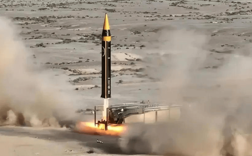 皇冠足球平台代理_伊朗危险了！美媒：就算用“王炸”战术皇冠足球平台代理，中俄不下场，美军照样赢