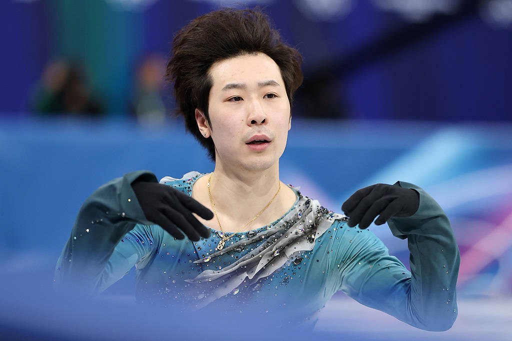 皇冠信用网代理_冬奥前瞻：花样滑冰团体金牌出炉 单板平行大回转中国5将出战