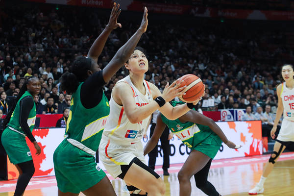 埃及 vs 伊朗_世界杯资格赛-李月汝21+11韩旭14分 中国女篮首战胜马里