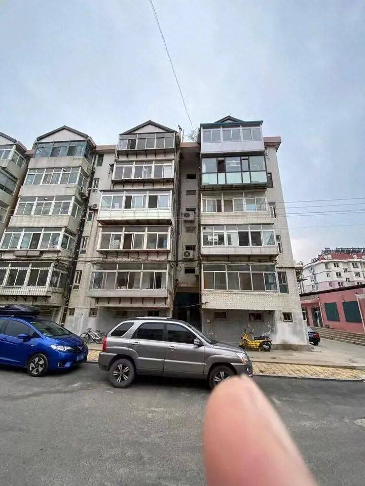 皇冠信用登2代理_山东一对夫妻花50万买法拍房皇冠信用登2代理，发现土地使用权证是假的，5年来无法过户，法院已移送警方侦查