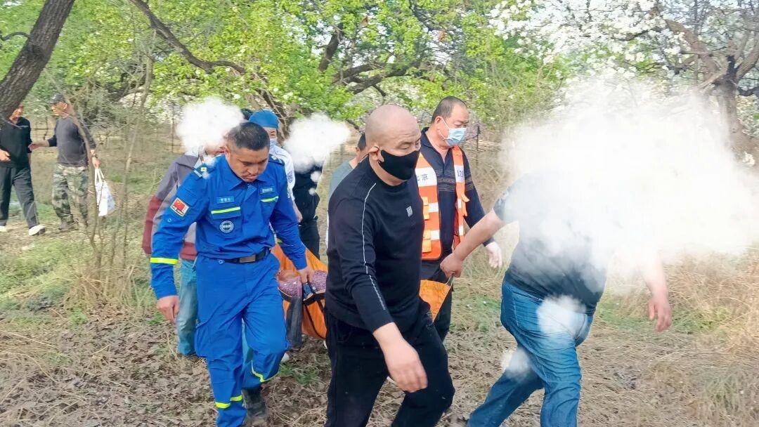 皇冠ag mos022_87岁老人在自家梨树园迷路被困5天4夜皇冠ag mos022，108小时水米未进硬撑过来，经救治无大碍