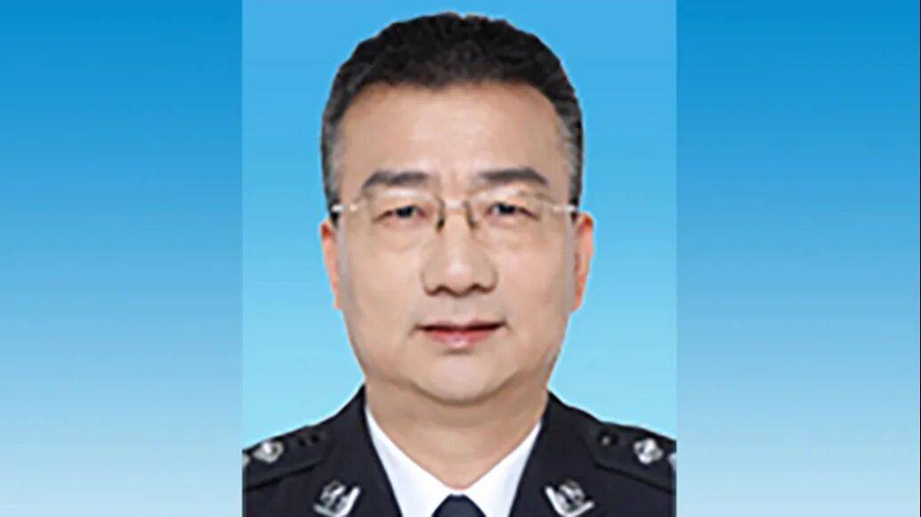 皇冠信用网账号申请_吕武钦任公安部党委委员、部长助理